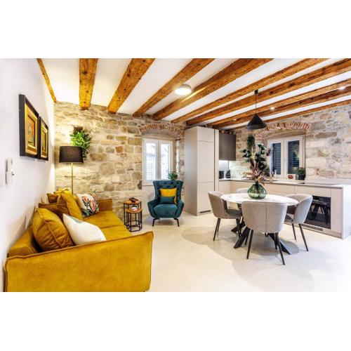 New, modern apartment eVaLa