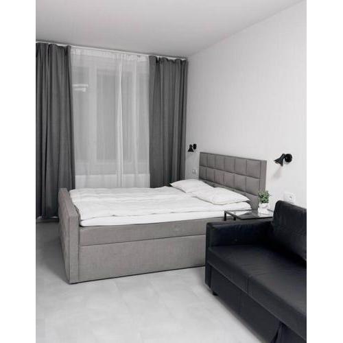 NEW Modern Large Apartment in New Town 3BDR