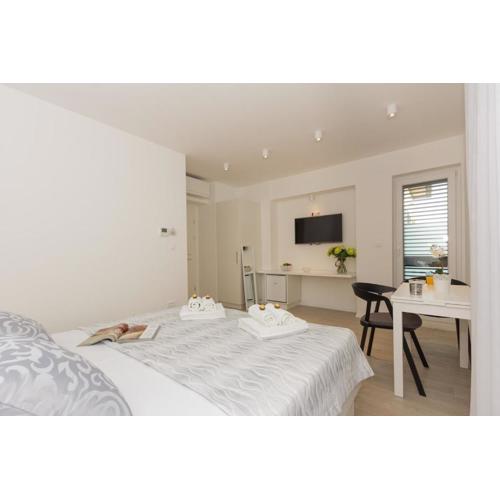 New near beach apartments 123