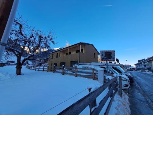 NEW OPENING "Frechdax - Apartments Stubai" Unique Apartments with MOUNTAIN view & near BUS STOP