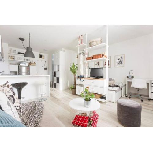 New Studio Apartment Sun with free parking
