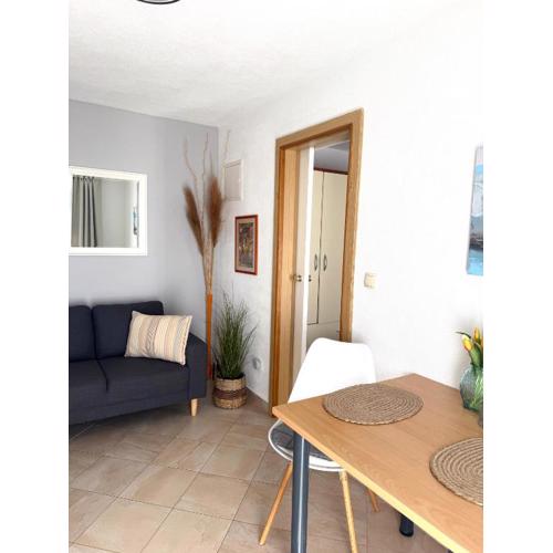 New studio apartment with sea view