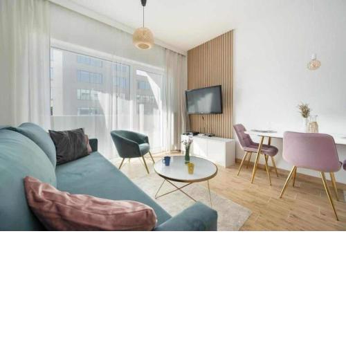 NEW, STYLISH and FULLY EQUIPPED studio near the city center
