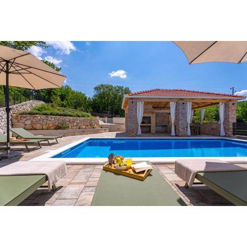 NEW! Villa Domus Alba - A Tranquil Family Hideaway with Private Pool
