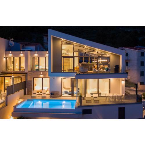 NEW! Villa Flower with 3 en-suite bedrooms, heated pool, sea views