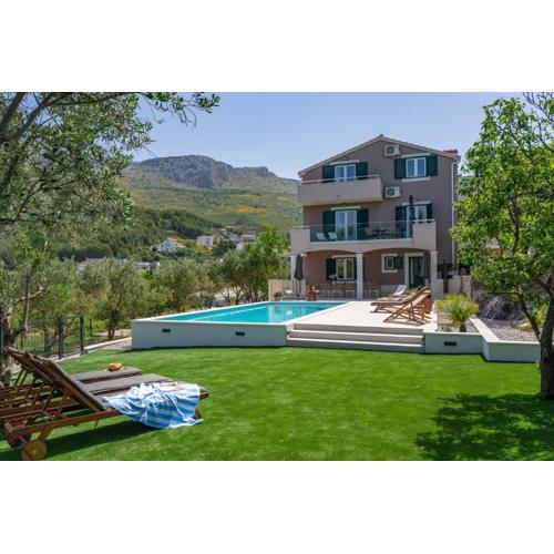 New! Villa Mamma Mia, a 6-bedroom property with 40sqm pool