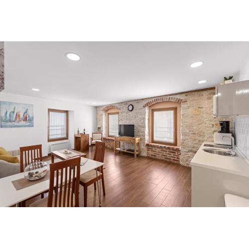 NEW!!!Apartment Old Town Square