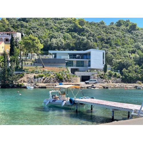 Newly Built Luxury Villa In Zrnovo Bay