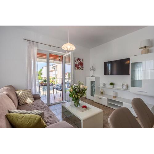 Newly renovated apartments in Funtana