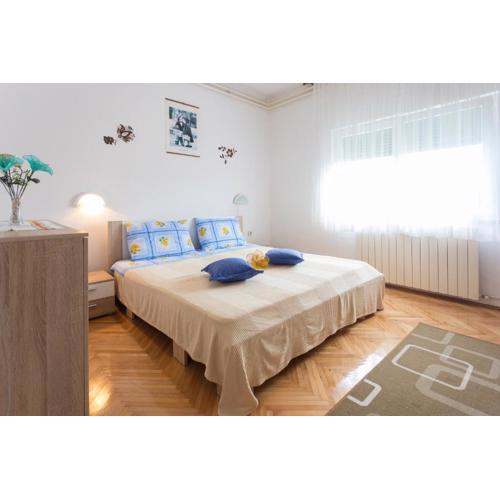 Nice and spacious apartment- Silvio 2