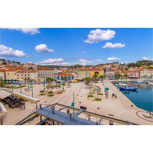 Nice Apartment In Mali Losinj With Wifi