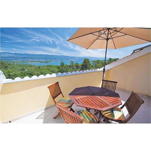 Nice Apartment In Malinska