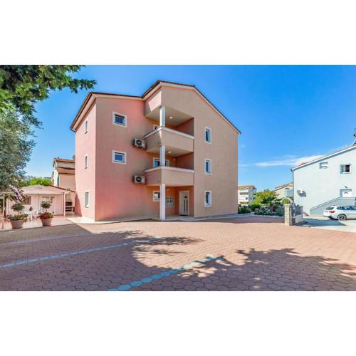 Nice Apartment In Medulin
