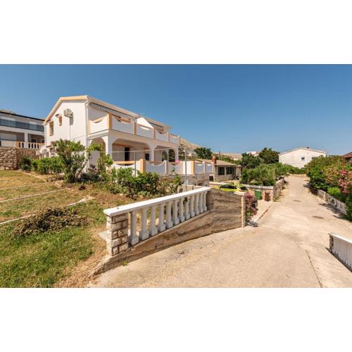 Nice Apartment In Pag With Wifi