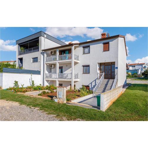 Nice Apartment In Pula With Wifi