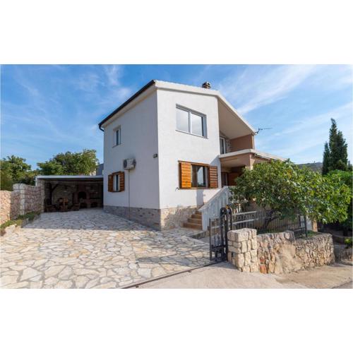 Nice Apartment In Rovanjska - Jasenice