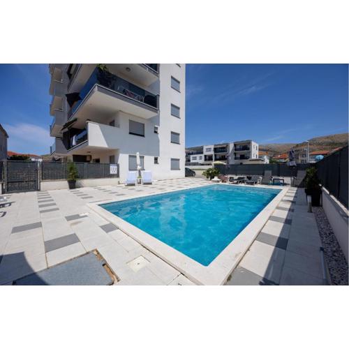 Nice Apartment In Seget Donji
