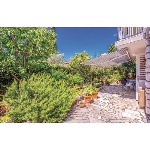 Nice Apartment In Selce With Kitchen