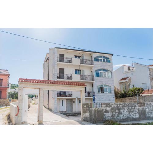 Nice Apartment In Slatine With Wifi
