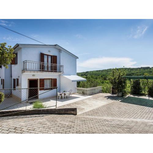Nice apartment on the outskirts of Silo