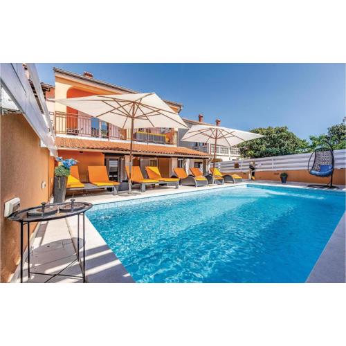 Nice Home In Banjole With Jacuzzi