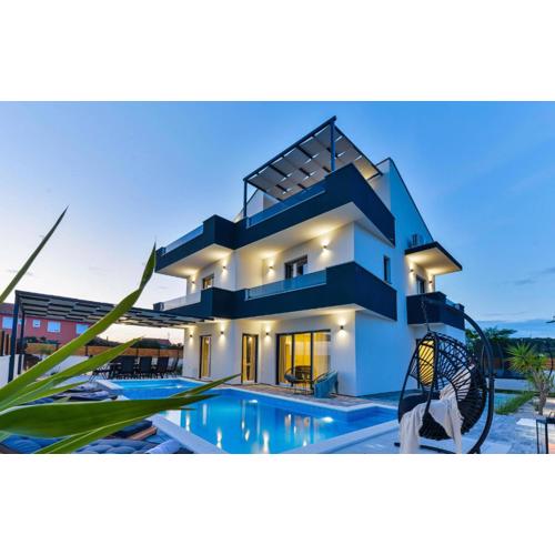 Nice Home In Bibinje With Swimming Pool