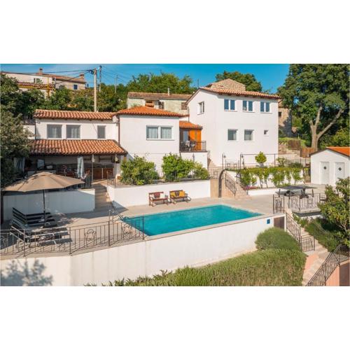 Nice Home In Buzet With Sauna
