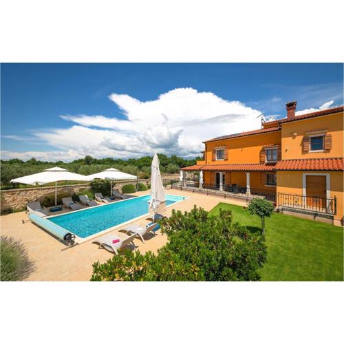 Nice Home In Hr-52215 Vodnjan