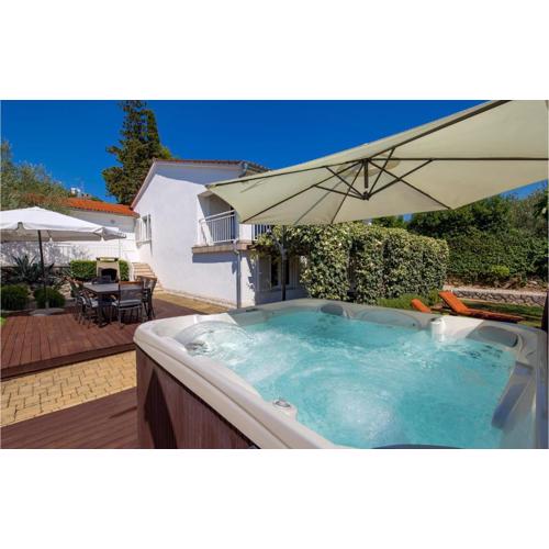Nice Home In Krk With Kitchen