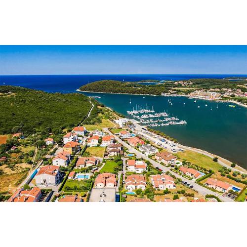 Nice Home In Medulin With Wifi