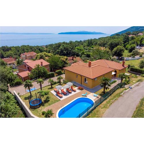 Nice Home In Opric With Wifi
