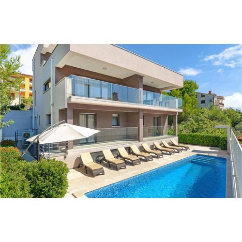Nice Home In Rabac With Wifi