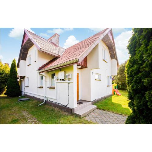 Nice Home In Rowy With Wifi