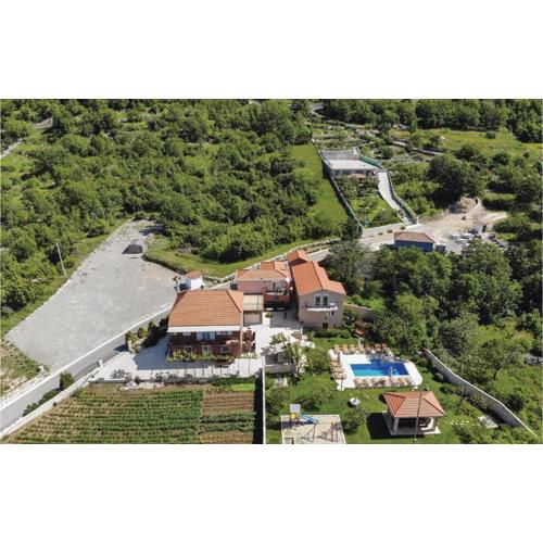 Nice Home In Sestanovac With Kitchen