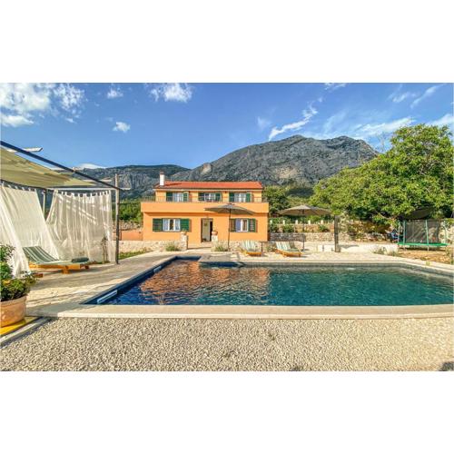 Nice Home In Vrgorac With Wifi