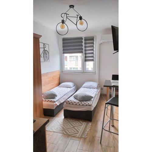 NightHost Robotnicza 32 m 328 Wrocław free parking