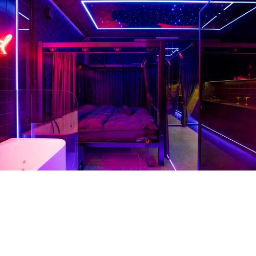 No Limits House - Apartament BDSM Red Desire