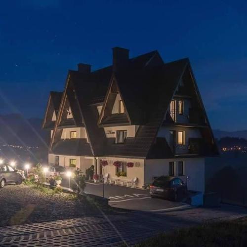 Noclegi Emma - Pokoje Gościnne