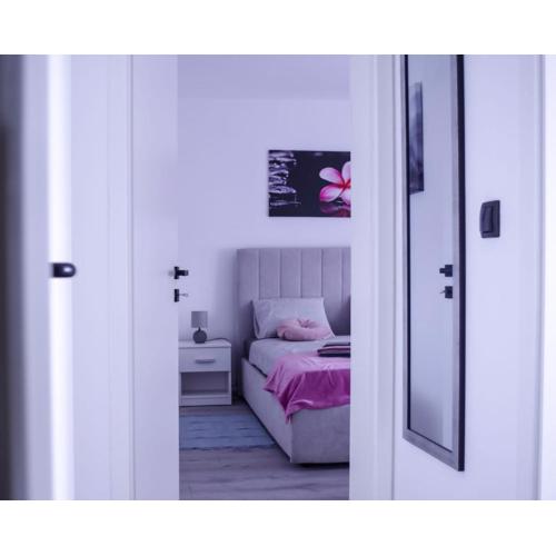 North&South Apartments