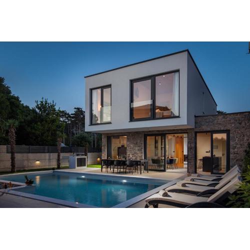 NOVO - Villa Vita s velikim bazenom