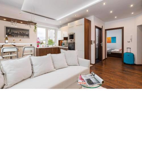 Nowoczesny Apartament przy Alejach Solidarności w Warszawie by Noclegi Renters