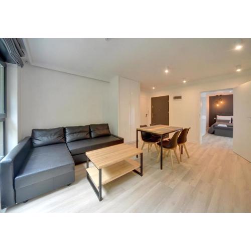 Nowoczesny Apartament Sun Seasons 24 w Karpaczu z Parkingiem i Balkonem by Noclegi Renters