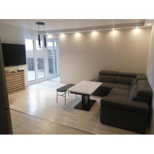 Nowoczesny apartament z dużym tarasem, 2 pokoje