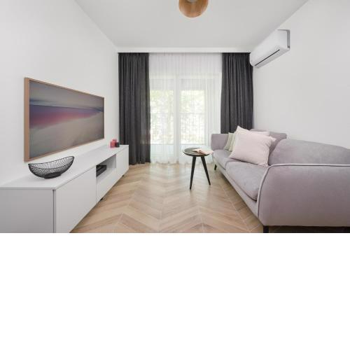 Nowoczesny Apartament z Klimatyzacją i Parkingiem by Renters Prestige