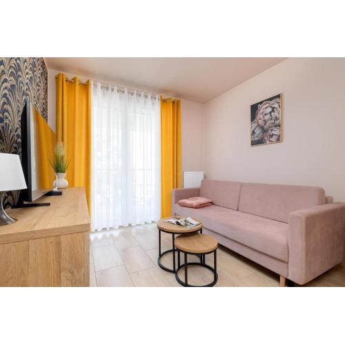 Nowoczesny Apartament z Parkingiem obok Centrum w Katowicach by Noclegi Renters