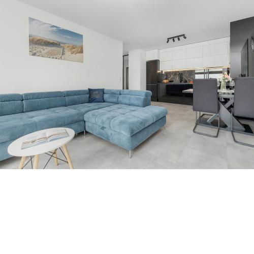 Nowoczesny Apartament z Parkingiem w Gdansku by Noclegi Renters