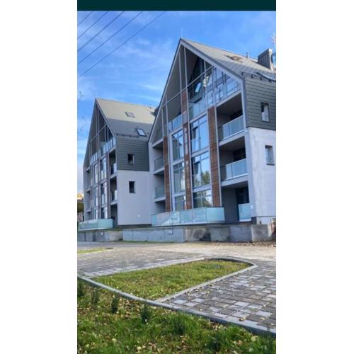 Nowoczesny Apartament z widokiem na jezioro