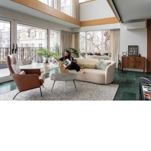 Nowy Sopot Luxury Villa with Private Jacuzzi & Sky Terrace