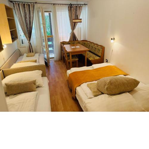 Nyárfás Apartman Siófok