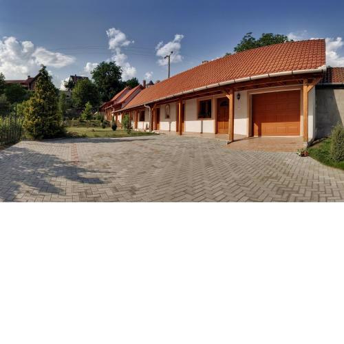 Nyitott Kapu Vendégház